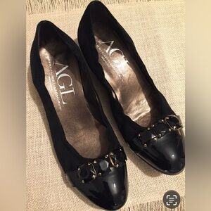 AGL (Atillio Guisti Leombruni) suede & patent leather wedges